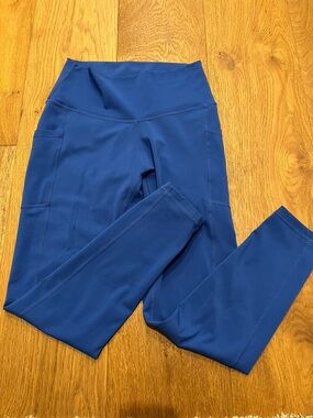 Blue leggings, size medium